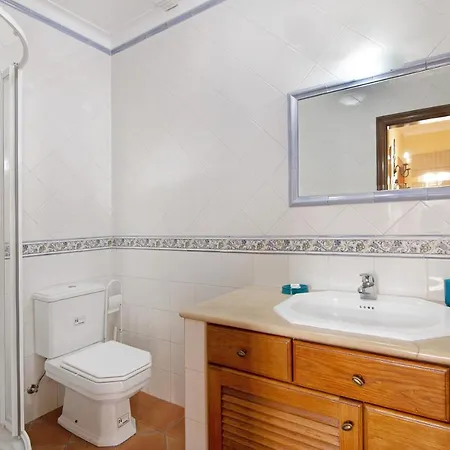 Guisado Αλμπουφέιρα